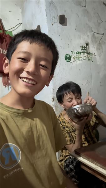 大家好，我是小軍，今年 11 歲