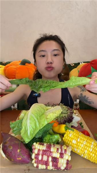 大家都說我上輩子怕不是餓壞了，為啥我吃啥都香？