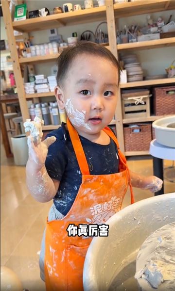 養育本是雙向奔赴：看似我們守護孩子長大，實則小家伙陪伴我們慢慢成熟