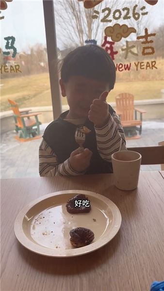 我是小黃，很多人問我，為什么老公上鏡越來越少了