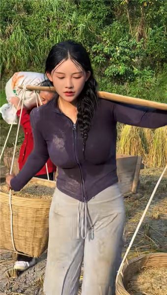長得不差為啥死守農村干重活？很多人勸我外出打工