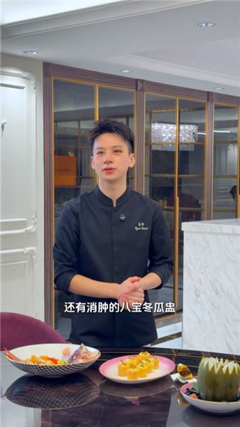 00 后國際大廚 vs 居家保姆廚藝 PK 四菜一湯，投票反轉劇情太有看點
