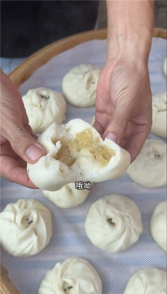 用豬板油做的老式水晶包，很多年輕人聽都沒聽過