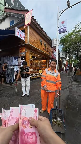 心懷善意 以畫筑信 微光相照