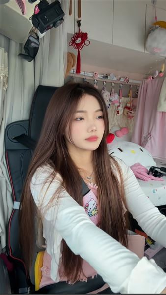 諾諾自述｜回答大家好奇：一個女孩子，為什么選擇跑貨運開大貨車