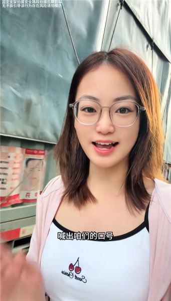 和諾諾小趴菜紫薇是好友，聊聊女卡車司機的難處