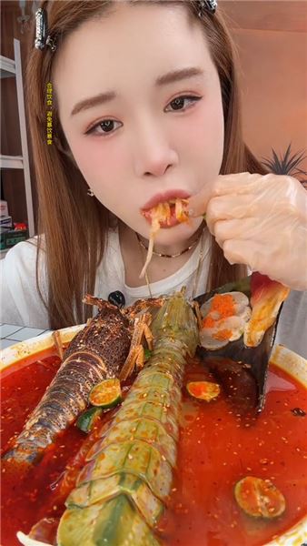 夏日解暑撈汁海鮮拼盤，冰爽酸辣開胃，家宴硬菜好吃又好看