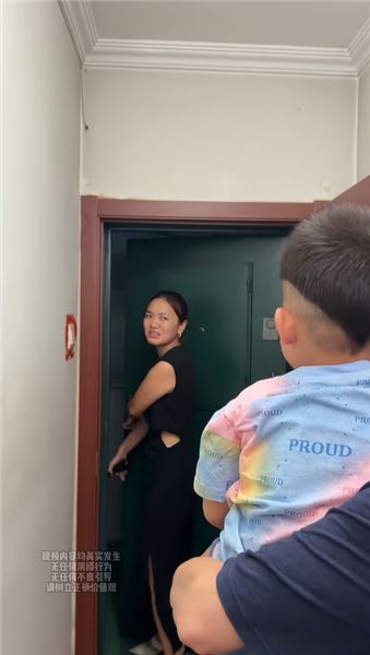 離婚 45 天見孩子，團聚剛開始，前夫一通電話就要把娃帶走