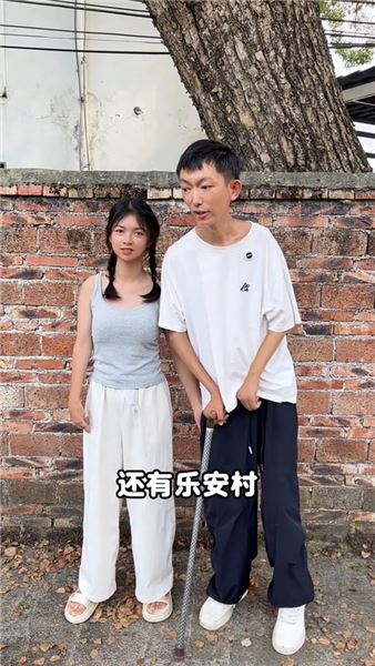 心里千言萬語卻說不順暢，鏡頭之前，我想好好介紹我自己