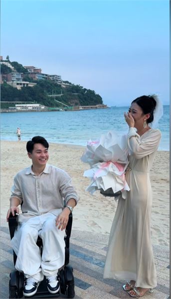 求婚視頻評論兩極，旁觀者別用揣測否定別人當下的真心