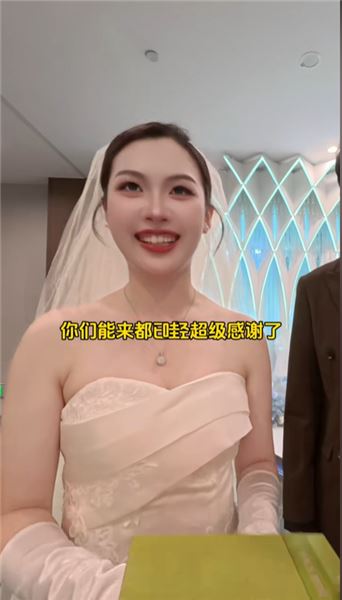 搬進了30多畝的新家，也給貓貓們的生活開了個好頭