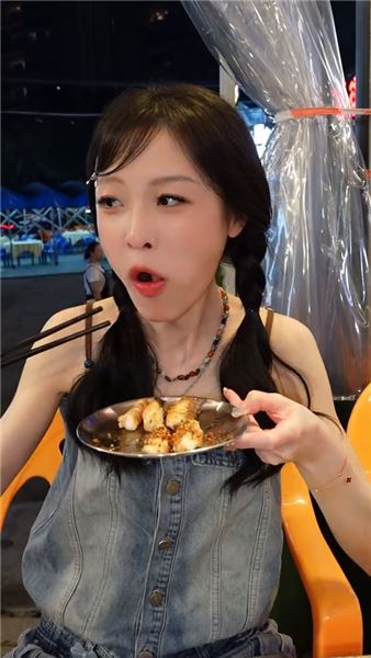 總被問吃那么多為啥不胖？我只是認真熱愛人間煙火