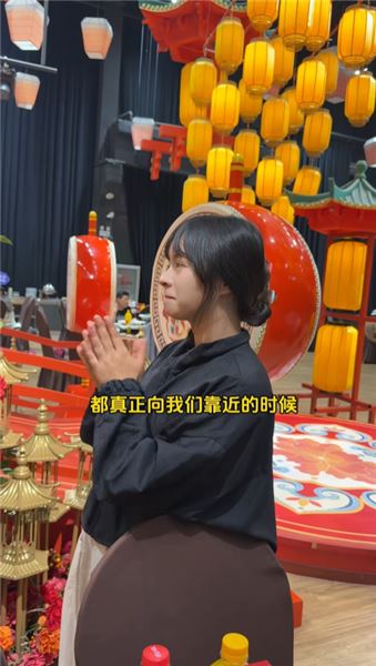 新人大喜的日子，也成為流浪貓貓迎來新生最好的日子