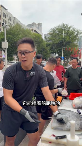 這魚講真能拽著船跑??GT 牛港鲹！海釣人遇上它，到底是什么體驗？