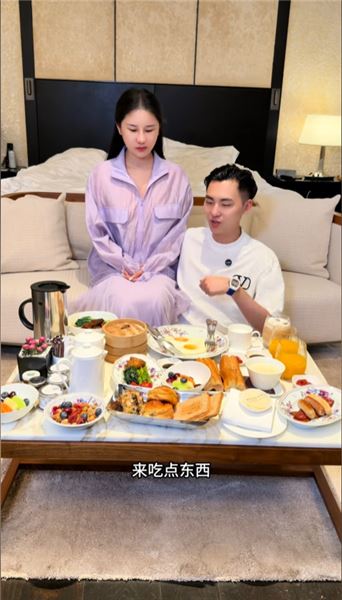 從弟弟視角復盤：不顧一切愛上大 16 歲的蜜寶媽媽，為何走到徹底撕破臉