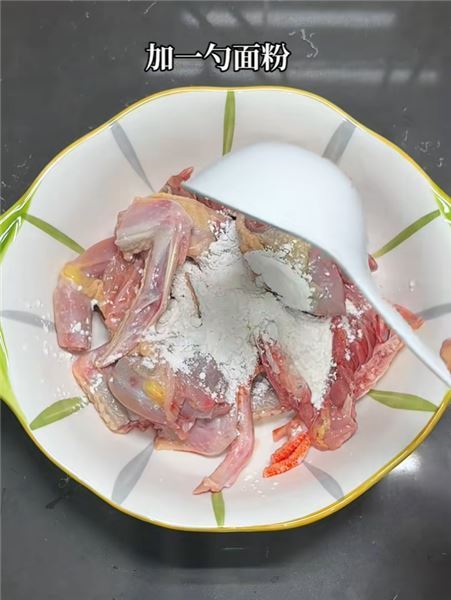 為什么我每周都給老婆燉鴿子湯？湯鮮味美，做法簡單，快收藏