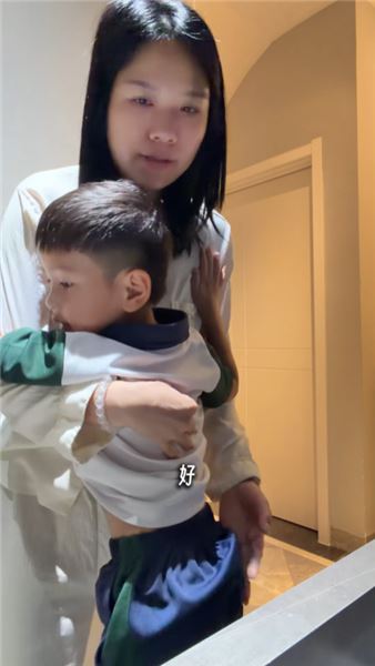 從夫妻粉變成翟姐姐獨粉！靠自己才是女王