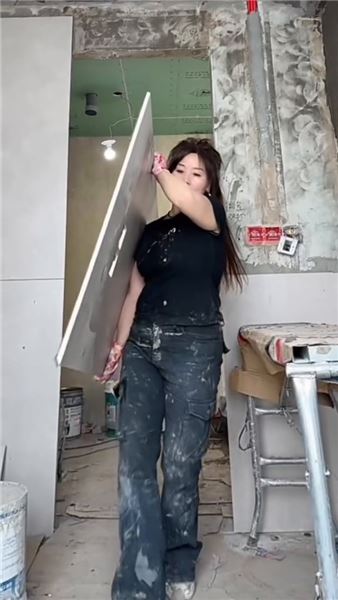 工地上的我：旁人評判可憐或能干，不如勞動賦予我的坦蕩底氣