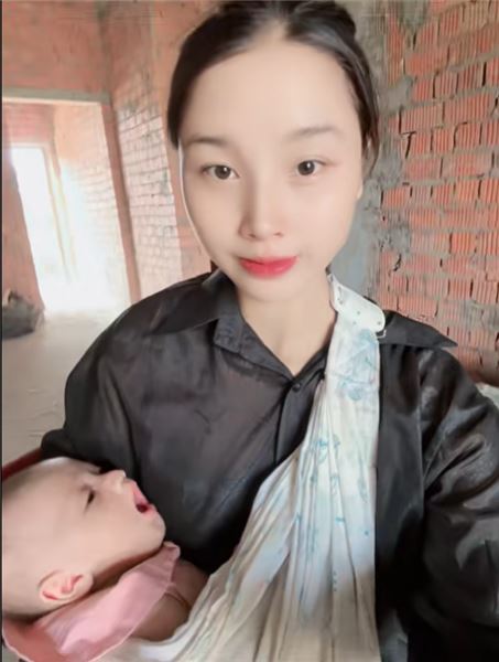 遠在老撾進退兩難：兒子大年重病纏身，牛牛被黑粉指責只顧掙錢不顧國內家人