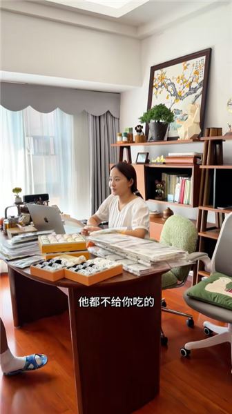 娜姐要成為深圳人，平凡家庭里一份沉甸甸的手足牽掛