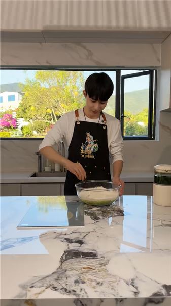 我是唐老闆：關於我和凱凱的種種爭議，鏡頭只是生活片段，願我們相信世間樸素的善意