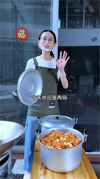 花 1450 元做流金鮑蝦擺攤｜遠道而來的顧客，背後的成本算給你看