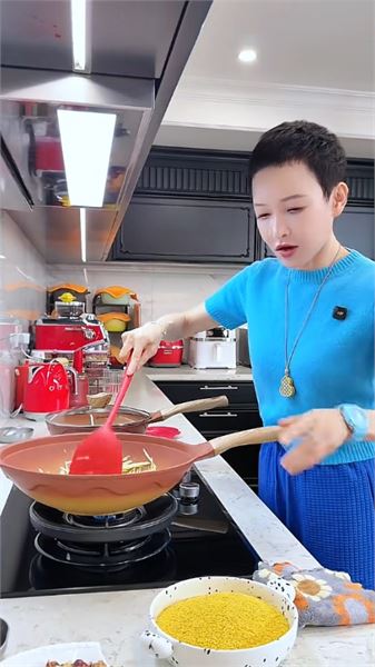 網友滿滿的疑問：狗狗養護、做菜博主之路一次說清楚