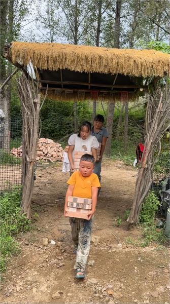 自建麵包窯，回應網友對幾個孩子的種種叮囑