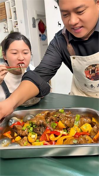 夫妻日常都是劇本嗎？亮亮兩口子回應大家的種種疑問