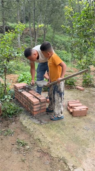自建麵包窯，回應網友對幾個孩子的種種叮囑