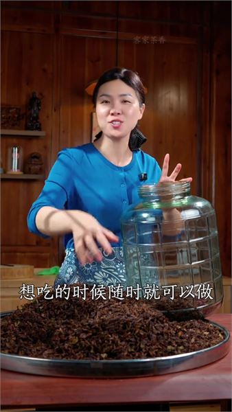 很少人知道！包菜也能做梅干菜，三蒸三曬自帶清甜