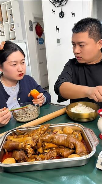 夫妻日常都是劇本嗎？亮亮兩口子回應大家的種種疑問
