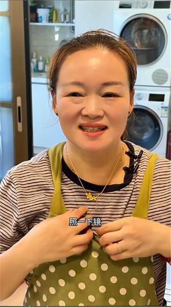 被網友羨慕的周阿姨，講述與小鳳一家的緣分