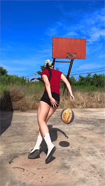 關於長髮、穿著與花式運球，聊聊屬於我的籃球日常