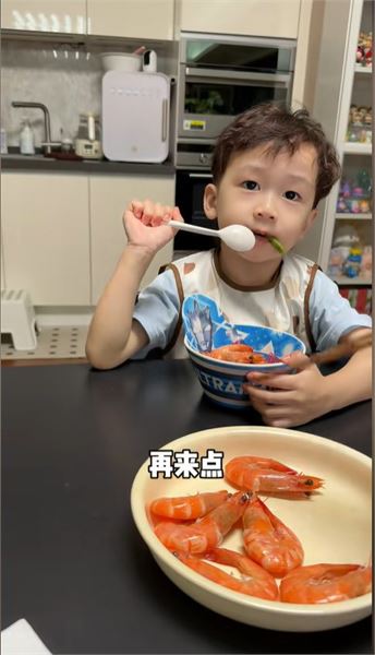 醫生說孩子情緒穩定，看完評論我卻有點擔心