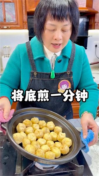 晚餐不知道吃啥？試試這道客家釀豆腐泡，鮮香入味老少都愛吃