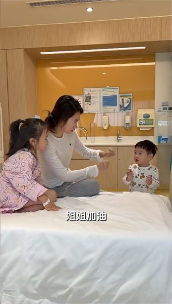不想回應關于翟姐姐創辦了自己的化妝品牌，我也有自己的孩子要照顧