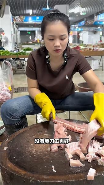 我是柳州賣魚妹陳寶妹，統一回復大家的各類疑問?