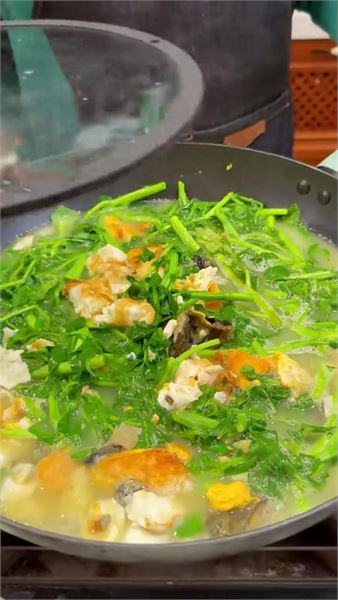 老廣快手家常菜 上湯西洋菜，湯濃奶白，全家都愛吃